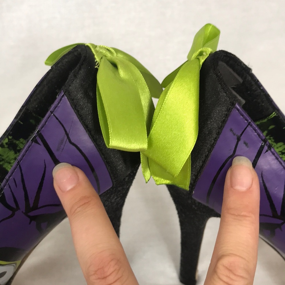 Iron Fist Zombie Stompers 🧟‍♀️ - Picture 7 of 8